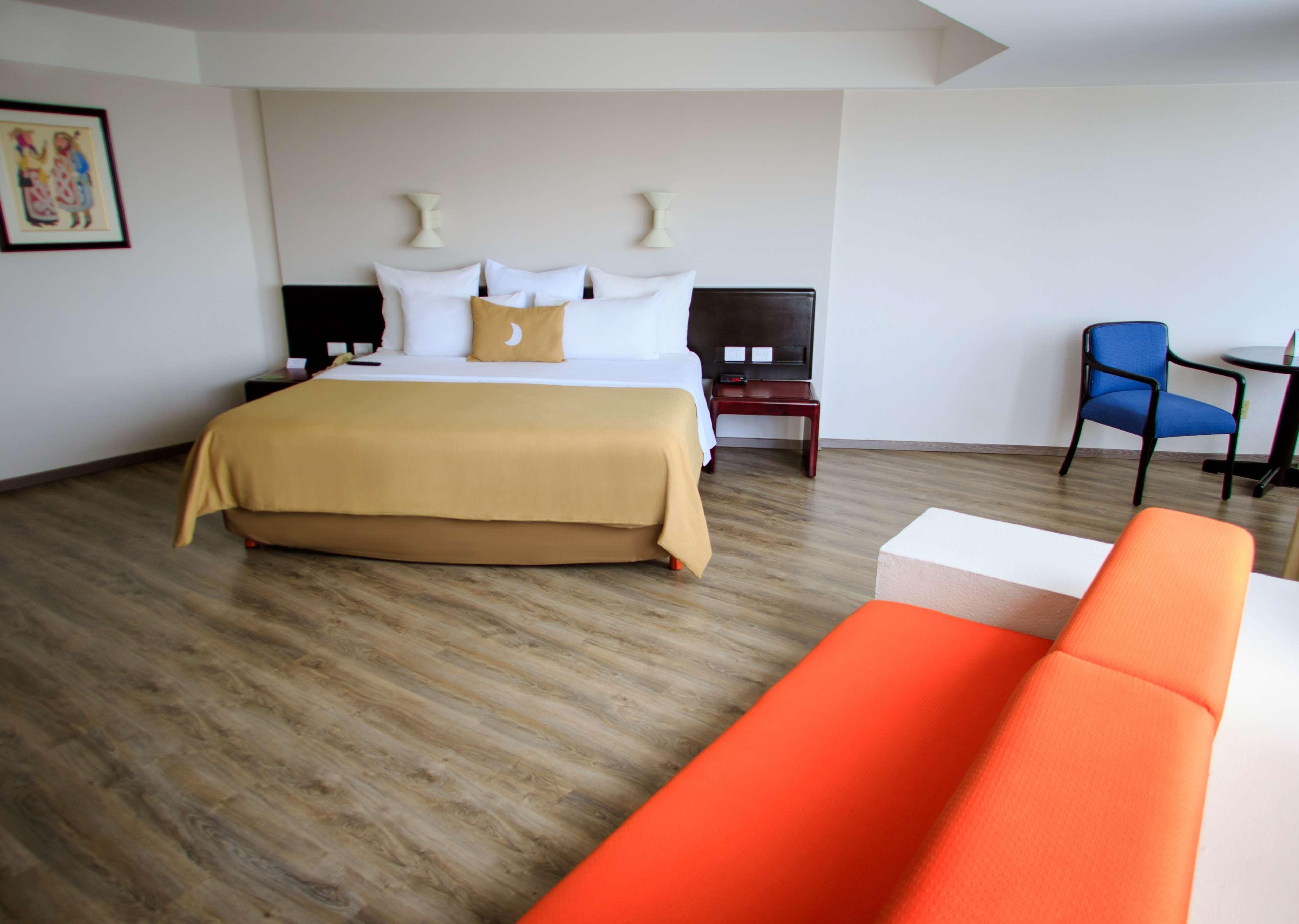 Grand Cantalagua Hotel Morelia, BW Signature Collection المظهر الخارجي الصورة A room at the hotel