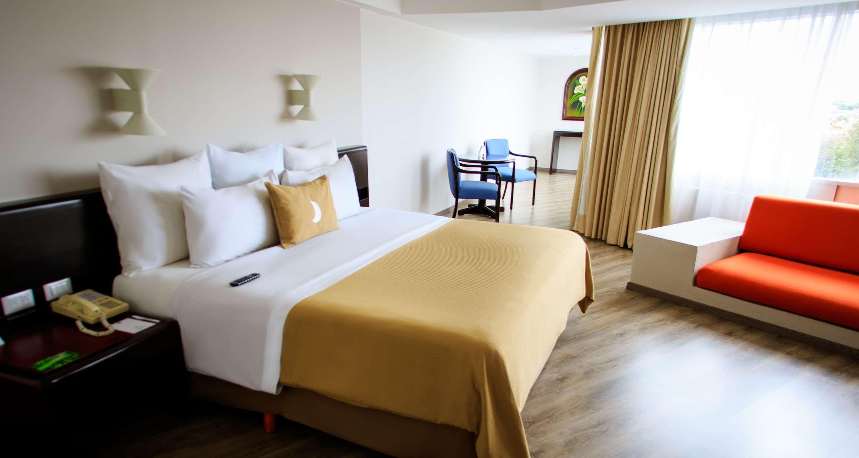 Grand Cantalagua Hotel Morelia, BW Signature Collection المظهر الخارجي الصورة A room at the hotel