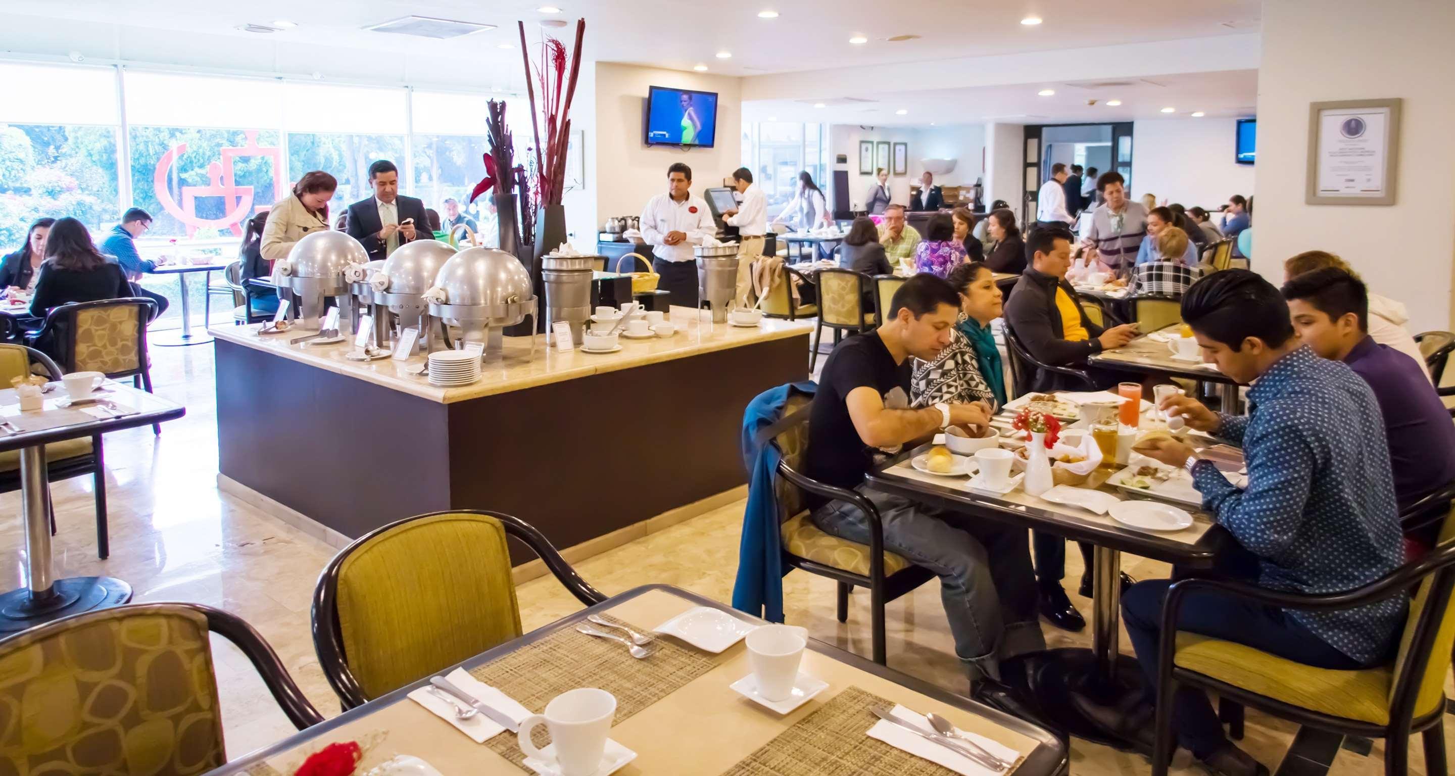 Grand Cantalagua Hotel Morelia, BW Signature Collection المظهر الخارجي الصورة The lounge at KLIA