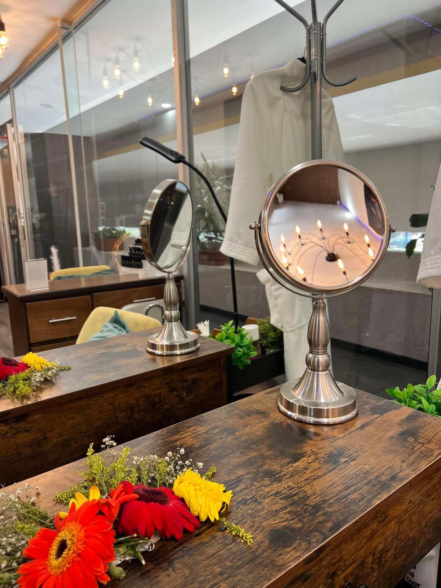 Grand Cantalagua Hotel Morelia, BW Signature Collection المظهر الخارجي الصورة A magnifying mirror