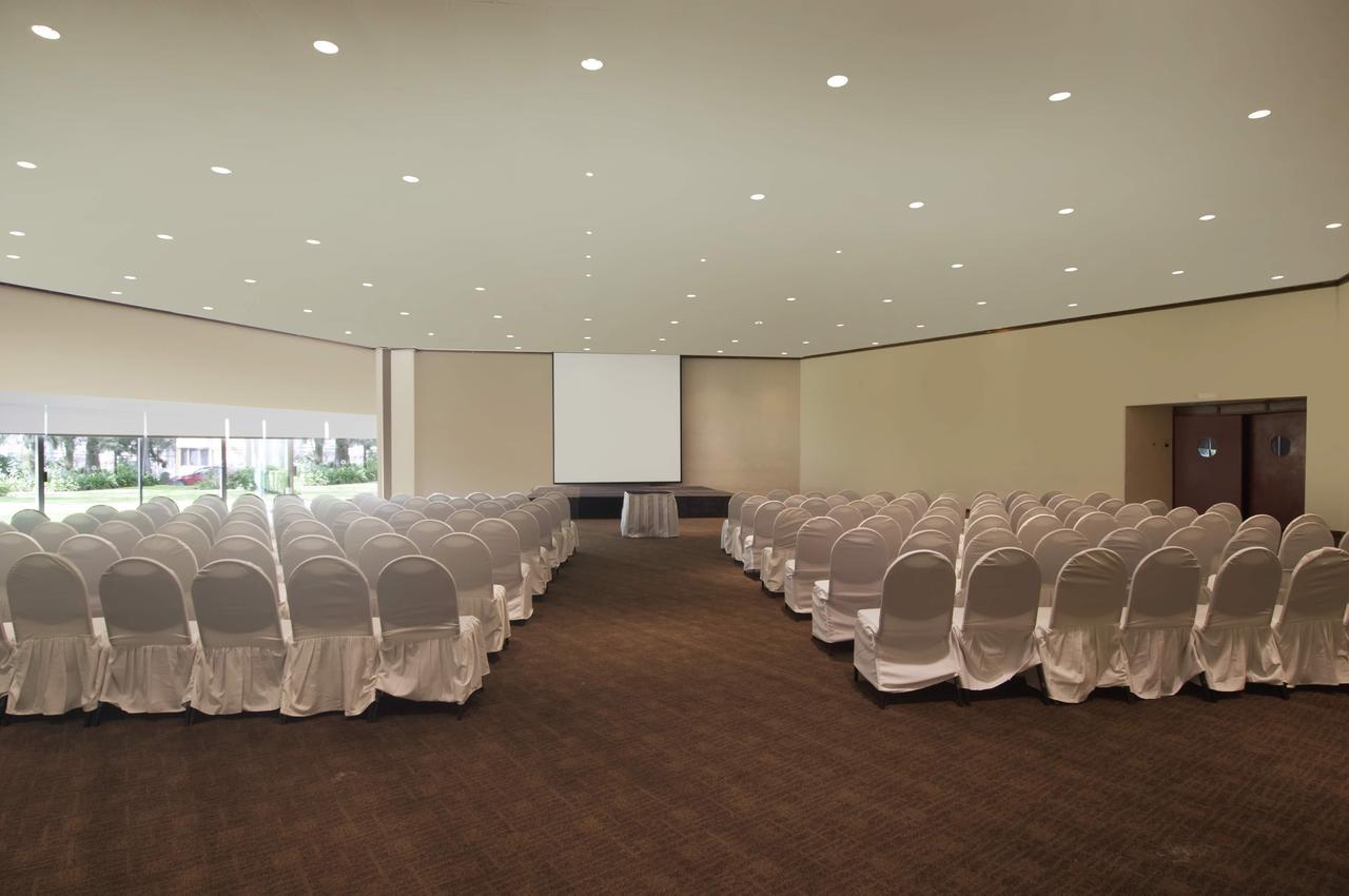 Grand Cantalagua Hotel Morelia, BW Signature Collection المظهر الخارجي الصورة A meeting room at the hotel
