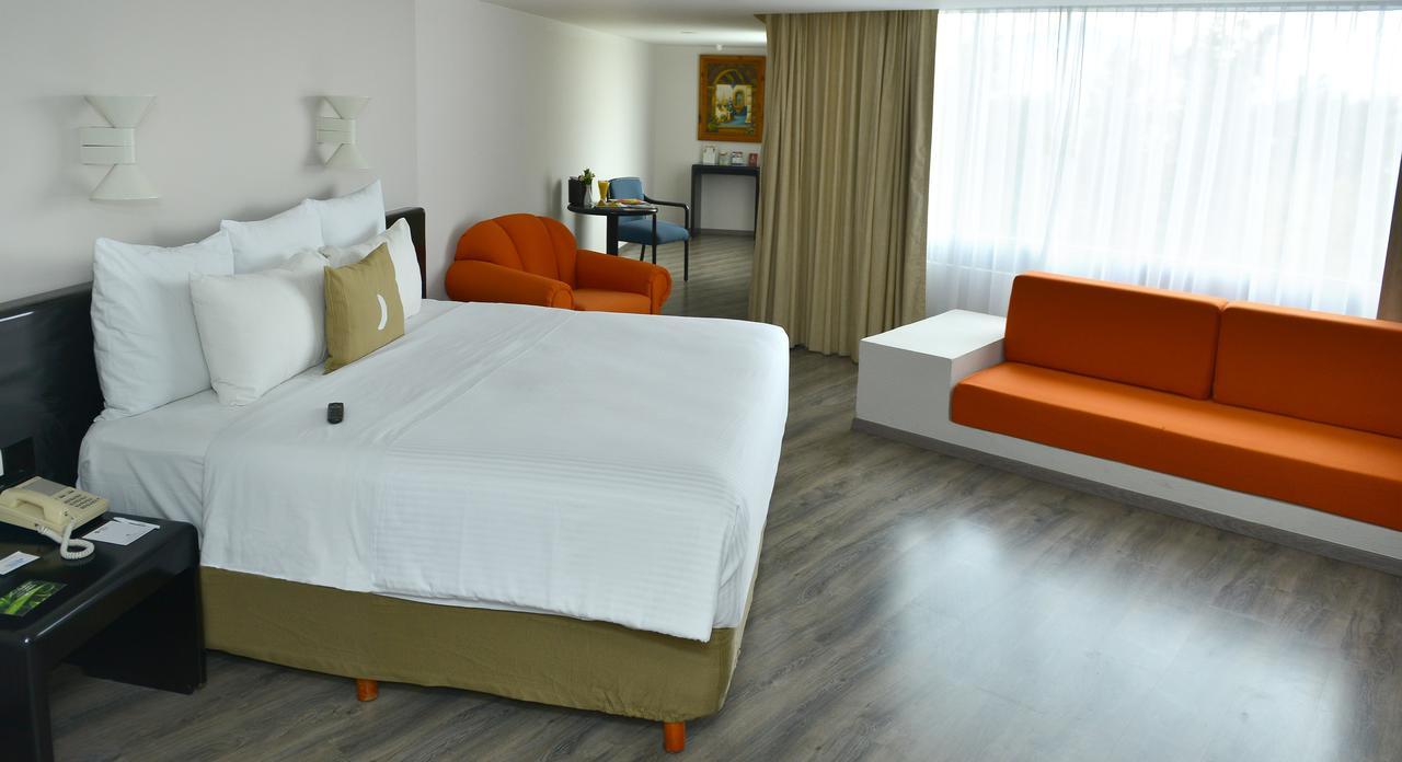 Grand Cantalagua Hotel Morelia, BW Signature Collection المظهر الخارجي الصورة A room at the hotel